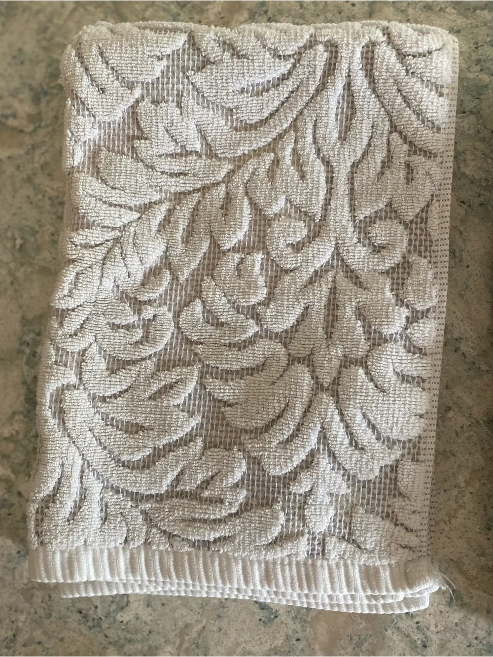Nicole Milker Neutral Leaf Jacquard Bath Towel Set